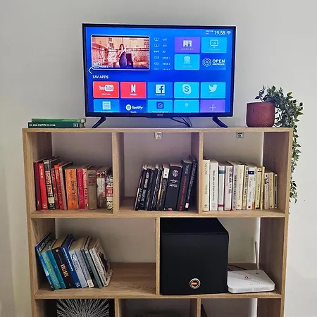 The View Magnet Self Check-in *